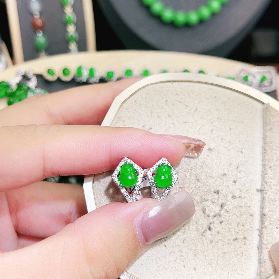 翡翠未镶嵌毛衣链裸石