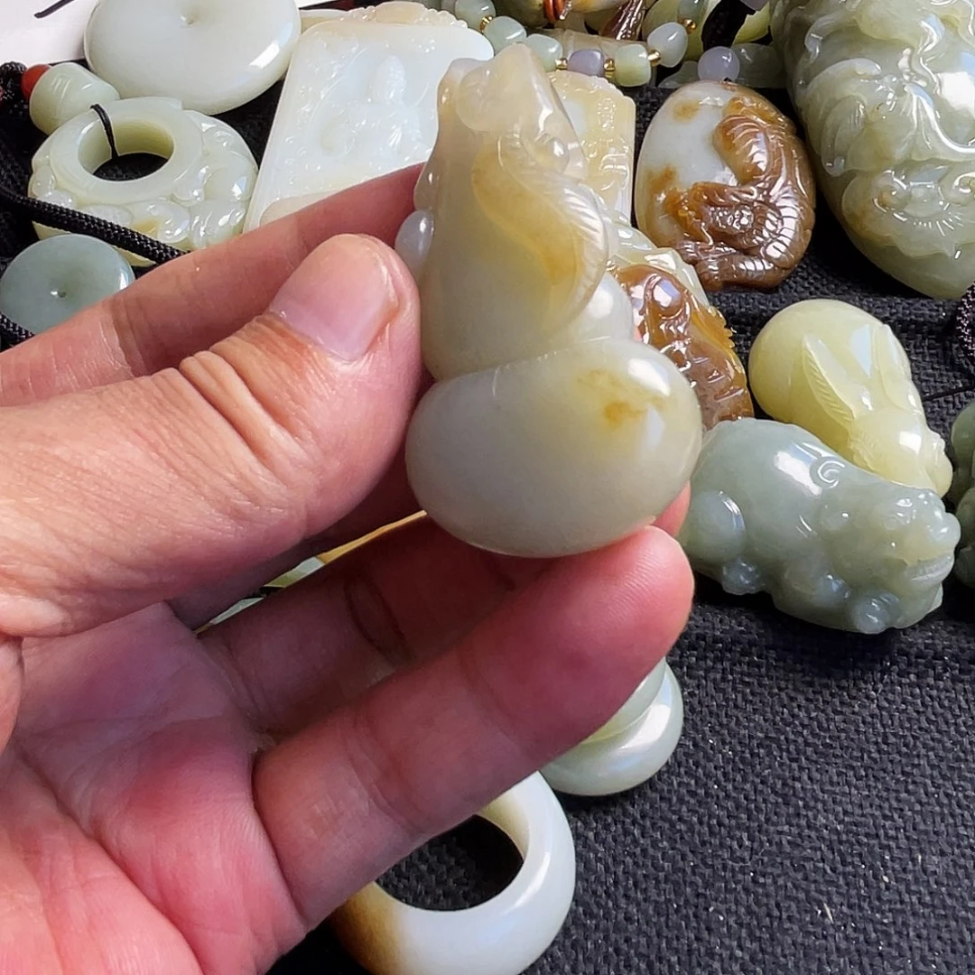 金***阳和田玉未镶嵌吊坠(不含链)