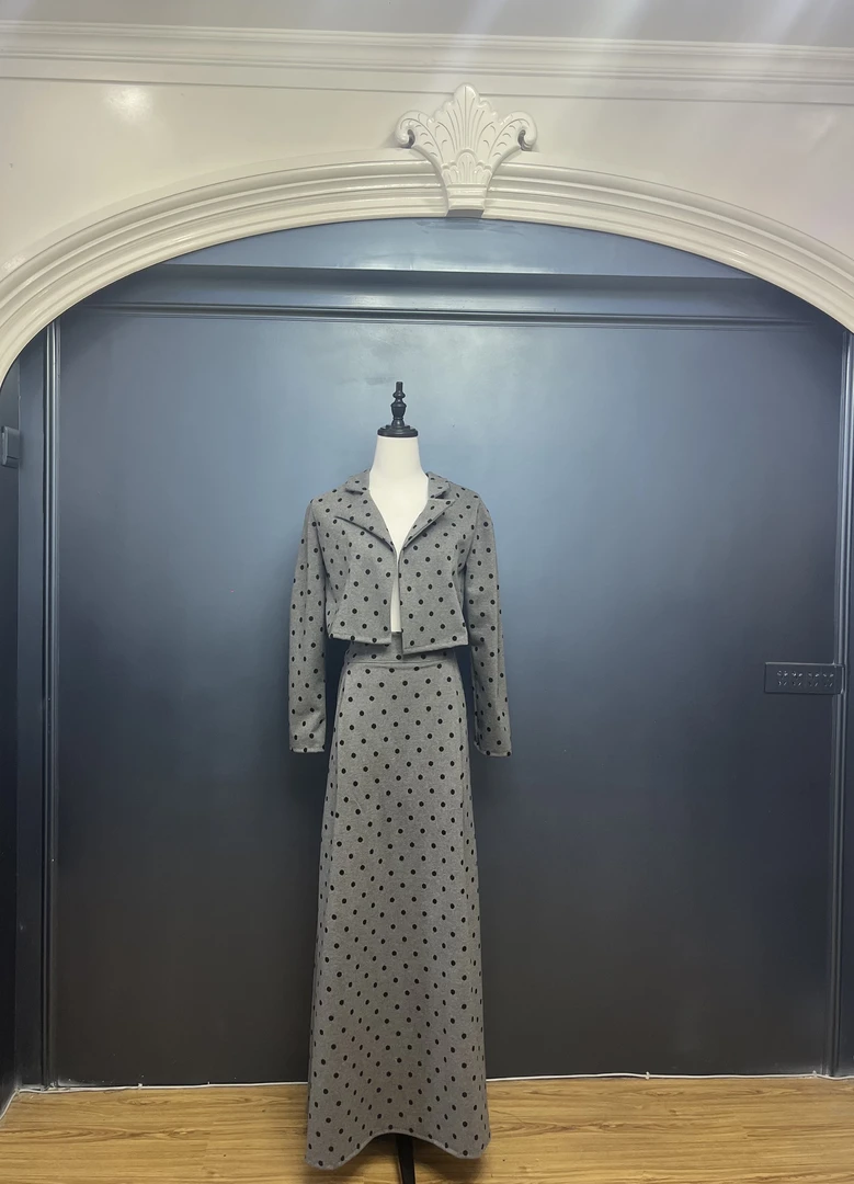 新款秋冬女毛呢两件套套装