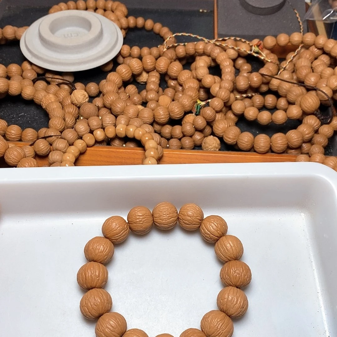 猴头核桃吊坠尊****加盆1.75