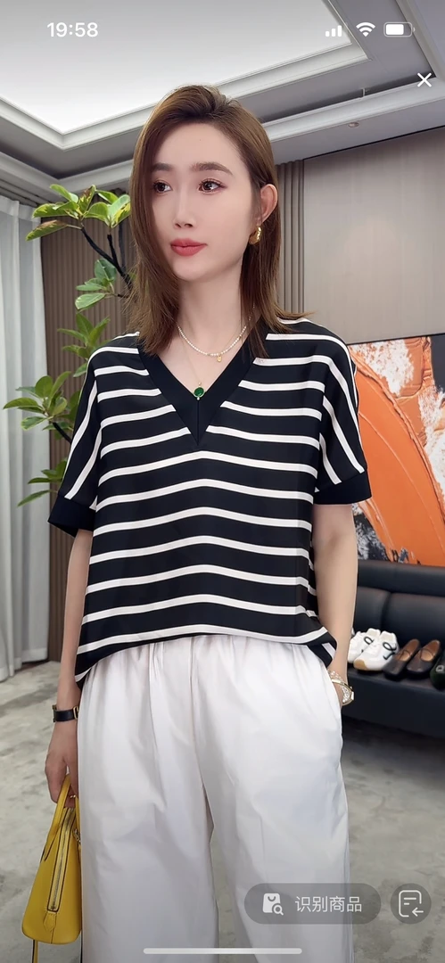 【荣姐精选】复古气质丝质V领条纹短袖