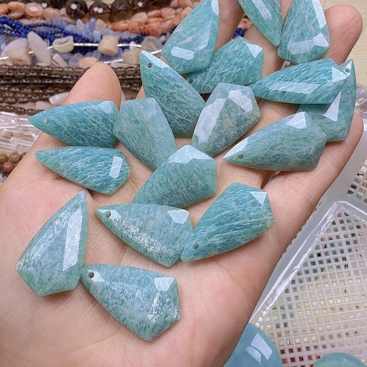 水晶珠宝半成品未镶嵌天河菱形切面配件（2颗）