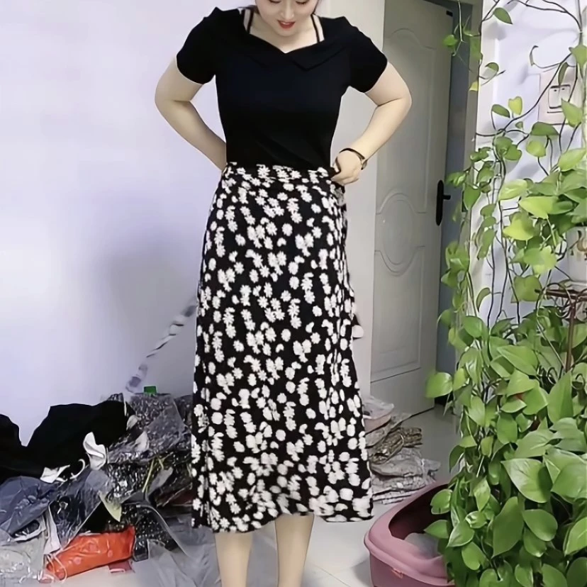 网红爆款时尚宽松 2025春夏新款修身围裙气质女装中长款碎花裙
