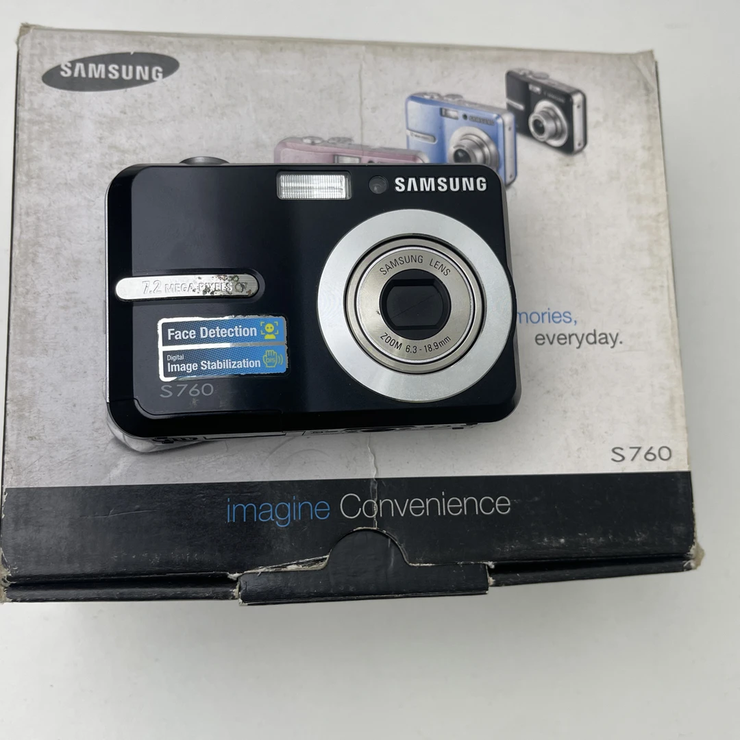 95新 Samsung/三星  三星s760原盒，需自备两节五号电池，成色如图