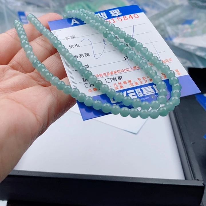 未镶嵌手链翡翠多样性