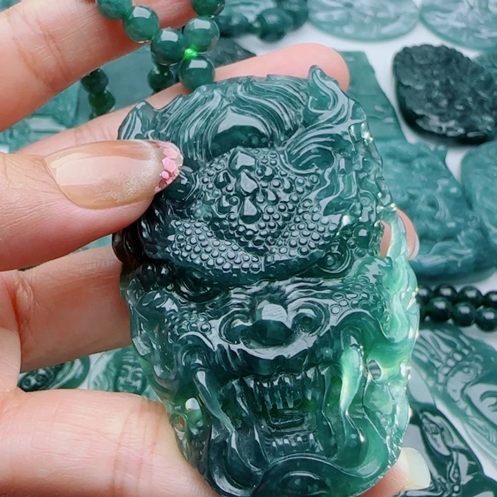 翡翠未镶嵌颈饰多样性发货天然A货翡翠