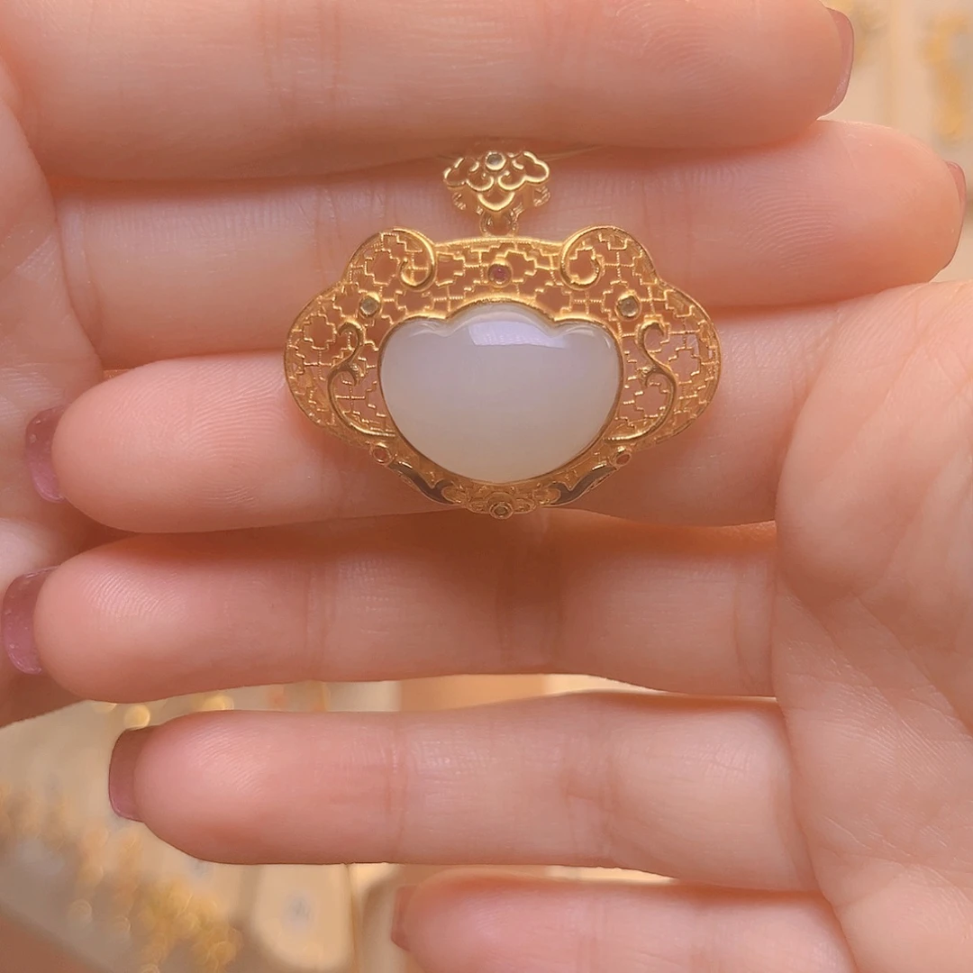 和田玉银S925镀金镶嵌颈饰