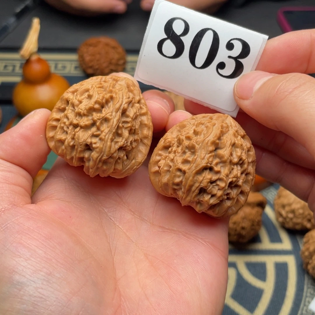 文玩核桃吊坠38全品三角白803号