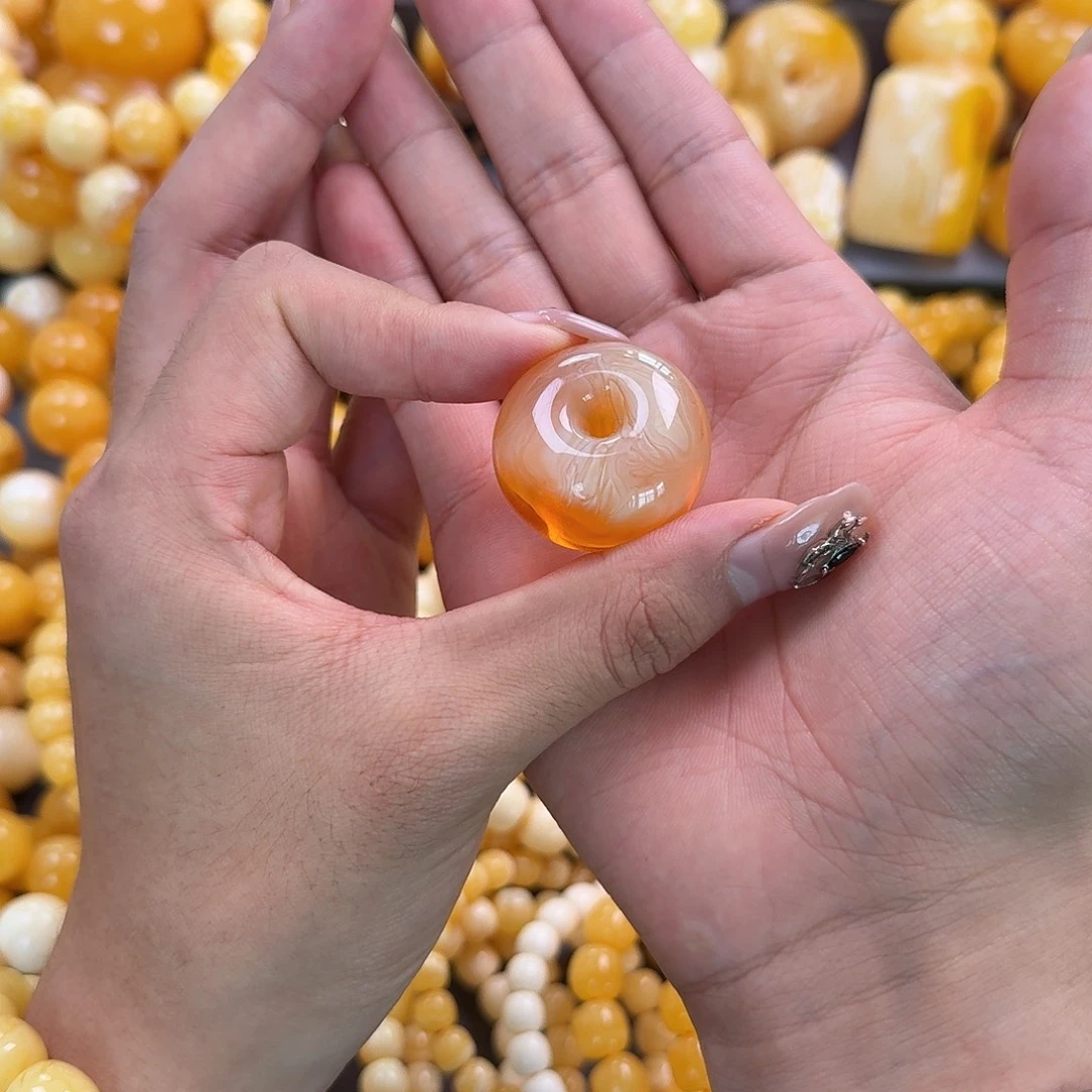 蜜蜡未镶嵌珠宝奇石12.6g