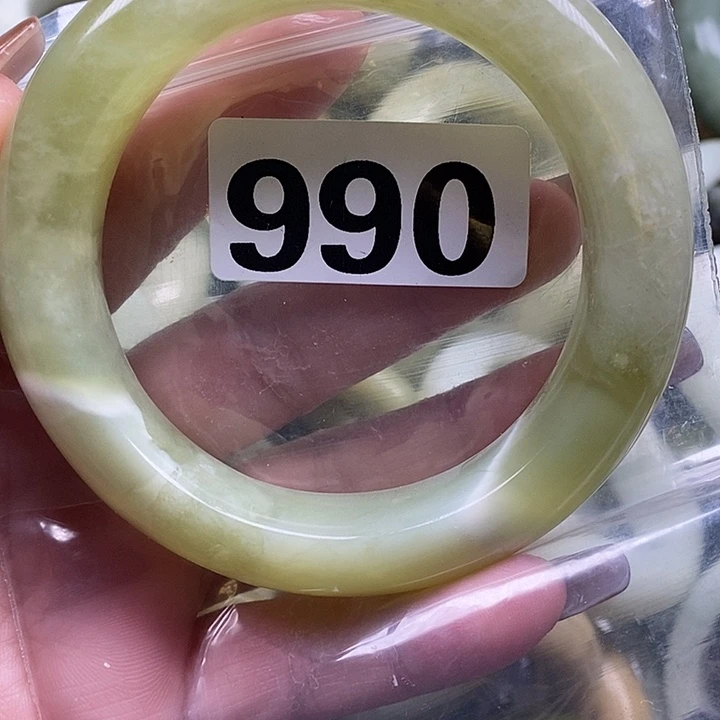 大***娜蛇纹石玉未镶嵌手镯