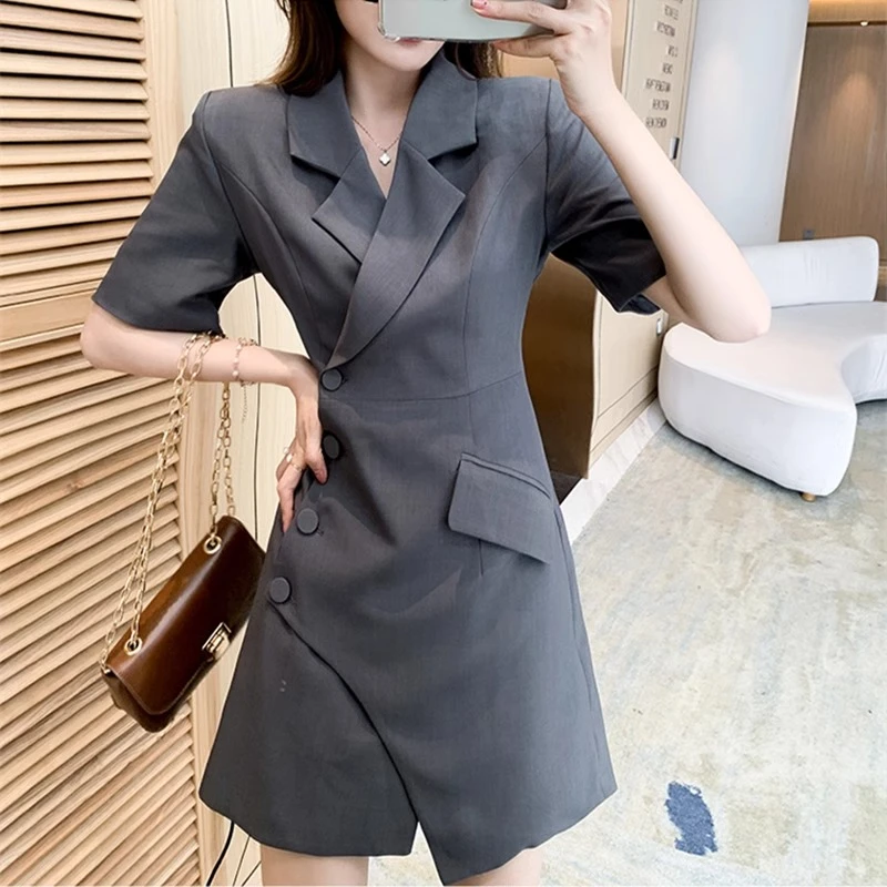 不规则设计感短袖西装裙女夏法式复古小众收腰气质赫本修身连衣裙