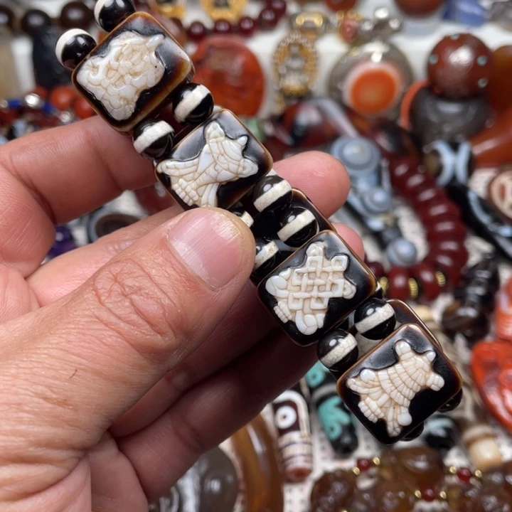 玛瑙/玉髓未镶嵌颈饰