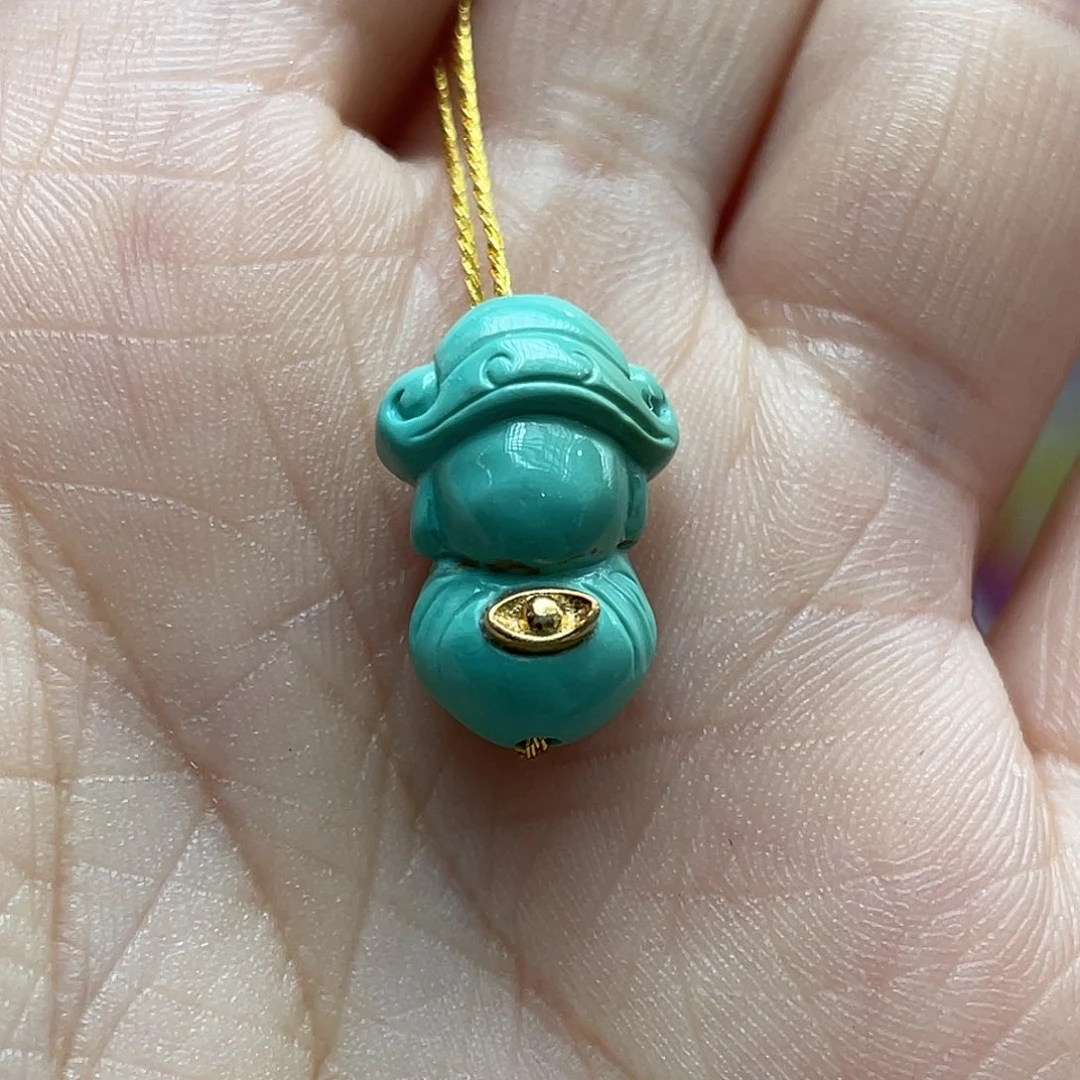 绿松石未镶嵌颈饰