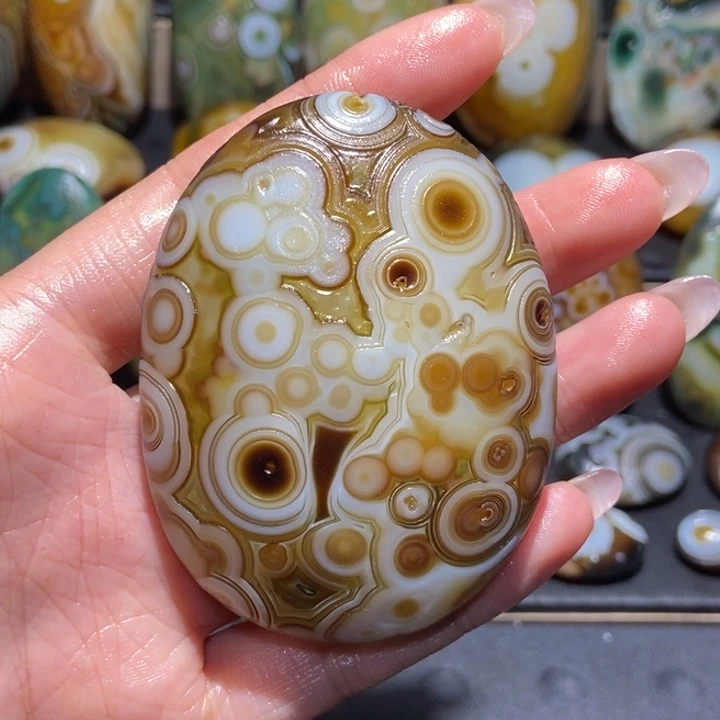 【闪购商品】未镶嵌玛瑙/玉髓珠宝奇石y