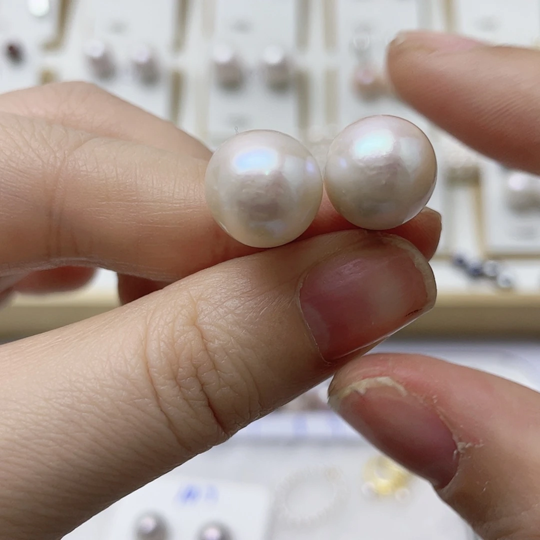 艳***耳饰银S925镶嵌淡水珍珠