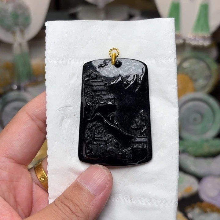 翡翠未镶嵌颈饰吊坠