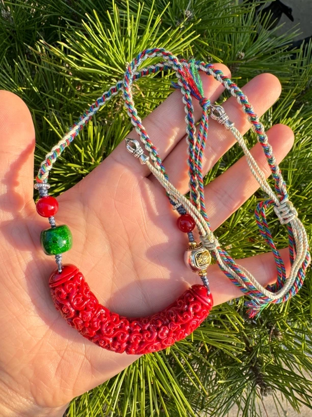 大圣3号 科西嘉红色吊坠 H093