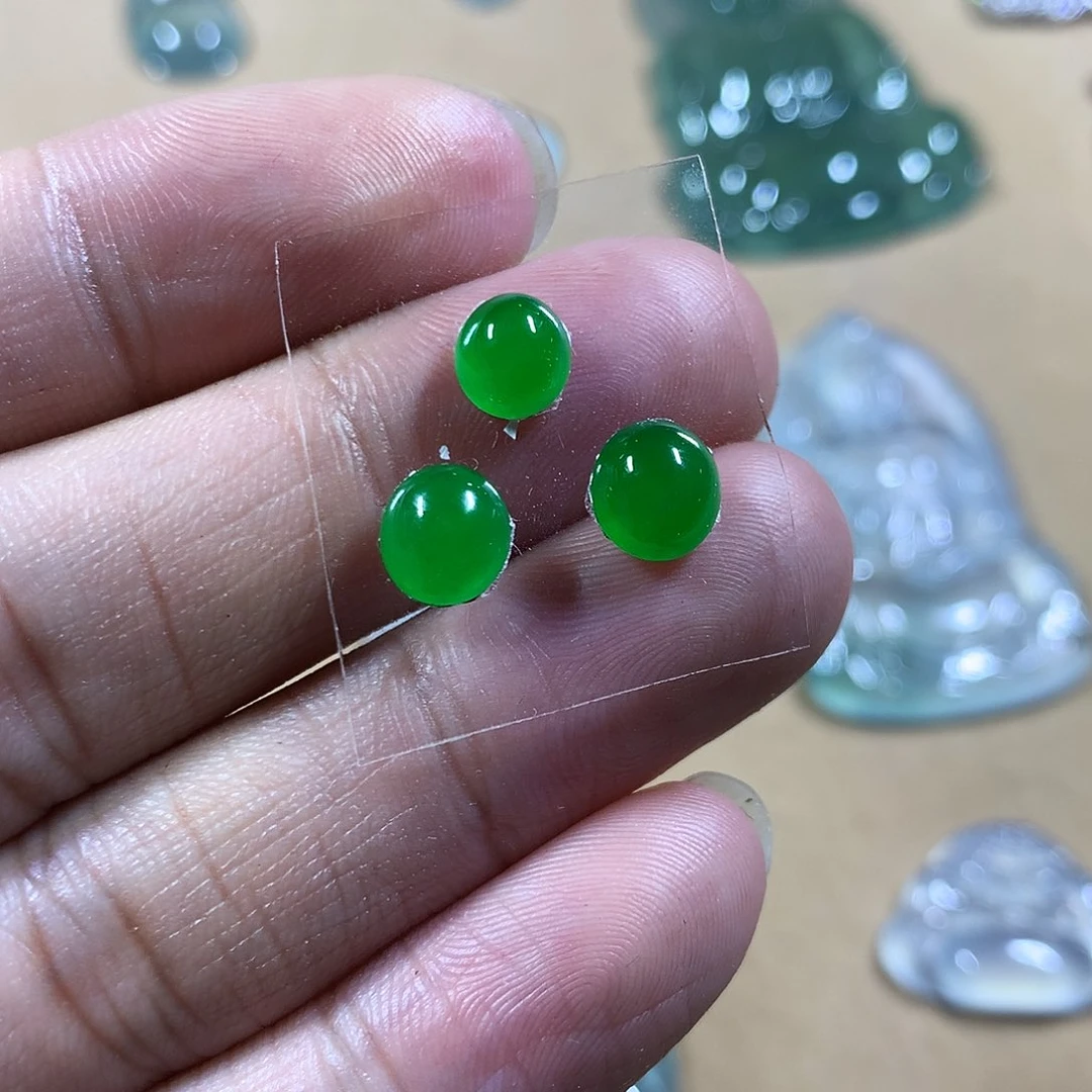 定制翡翠未镶嵌翡翠