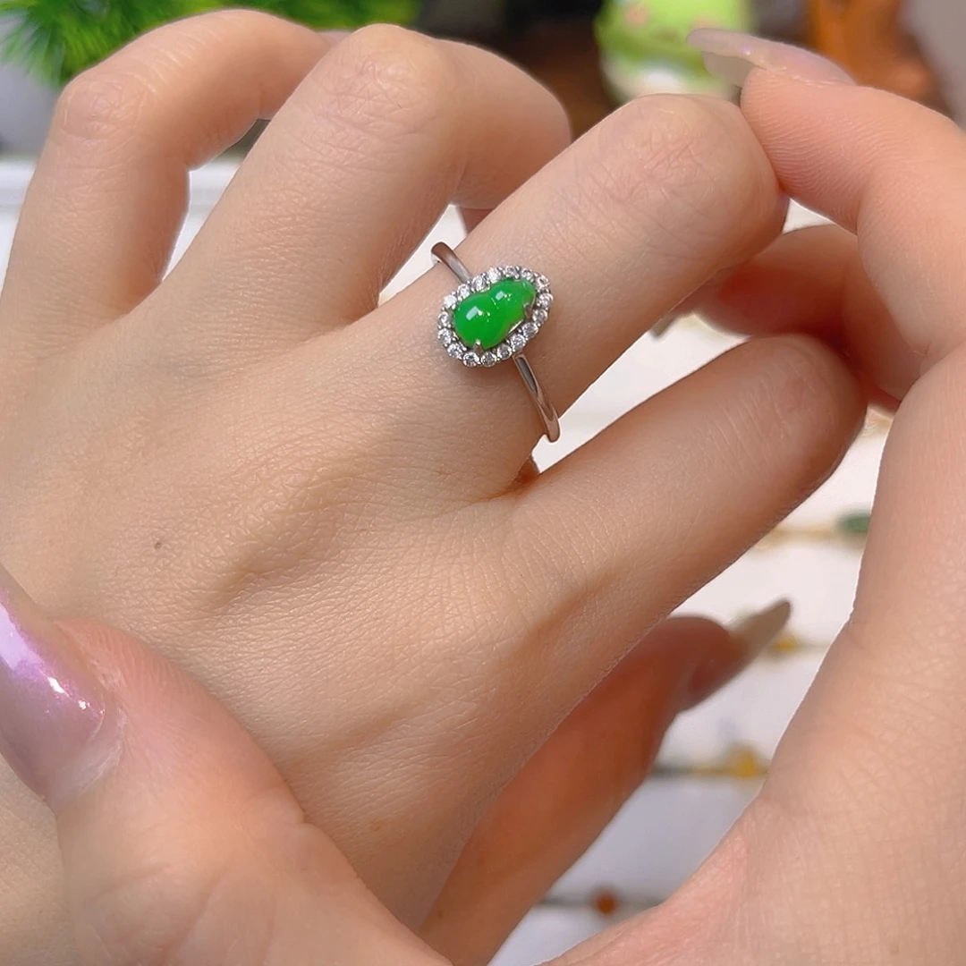 翡翠戒指银S925镶嵌，几。