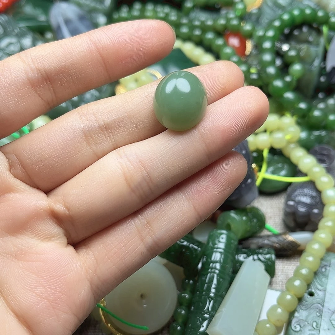 和田玉（碧玉）未镶嵌颈饰