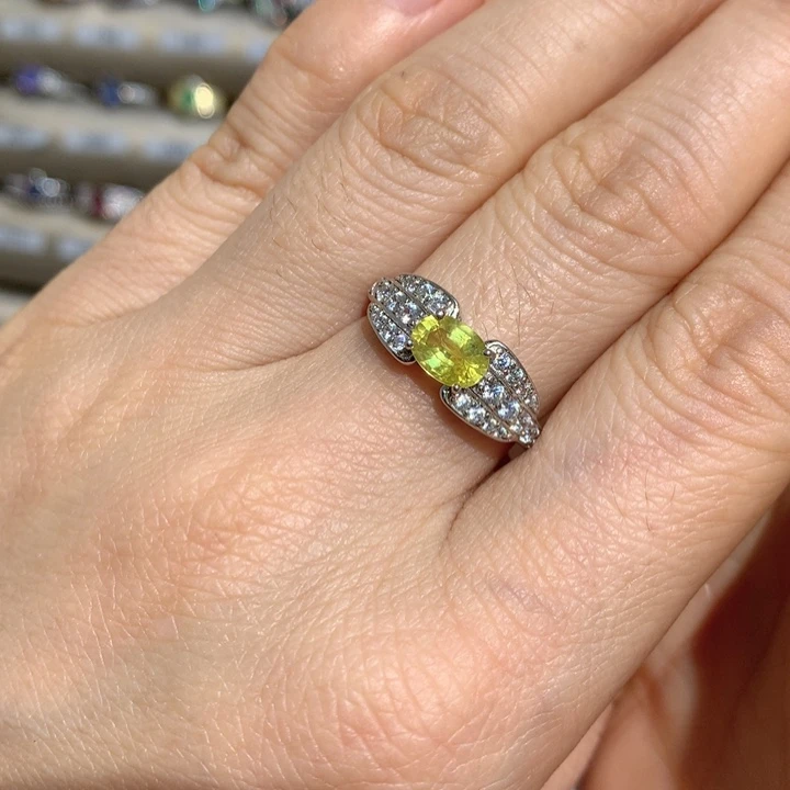 银S925镶嵌彩色蓝宝石戒指