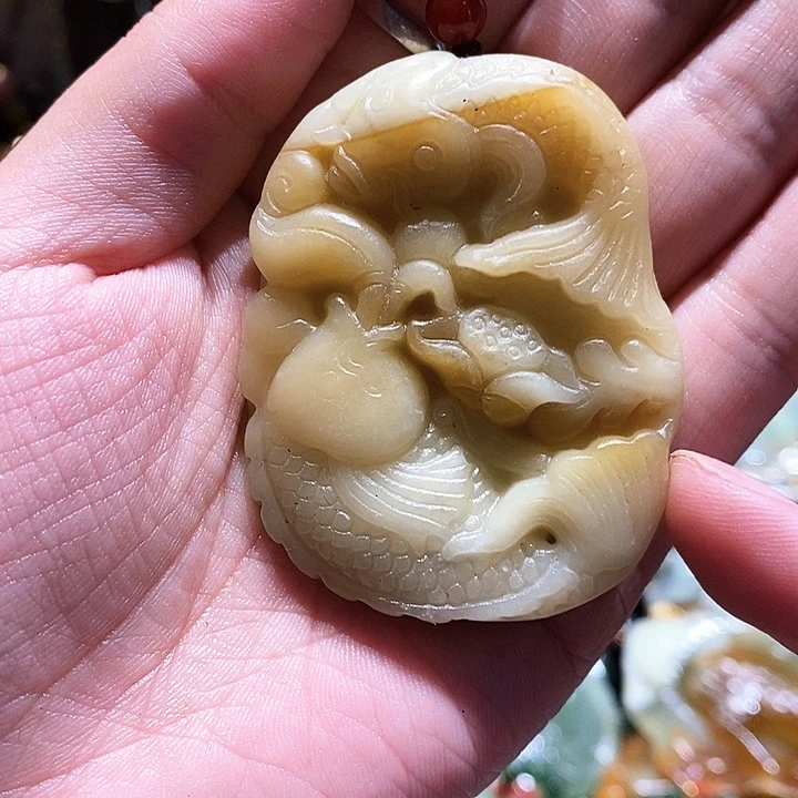 岫玉未镶嵌毛衣链