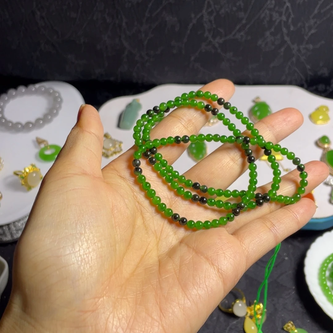 和田玉未镶嵌手串