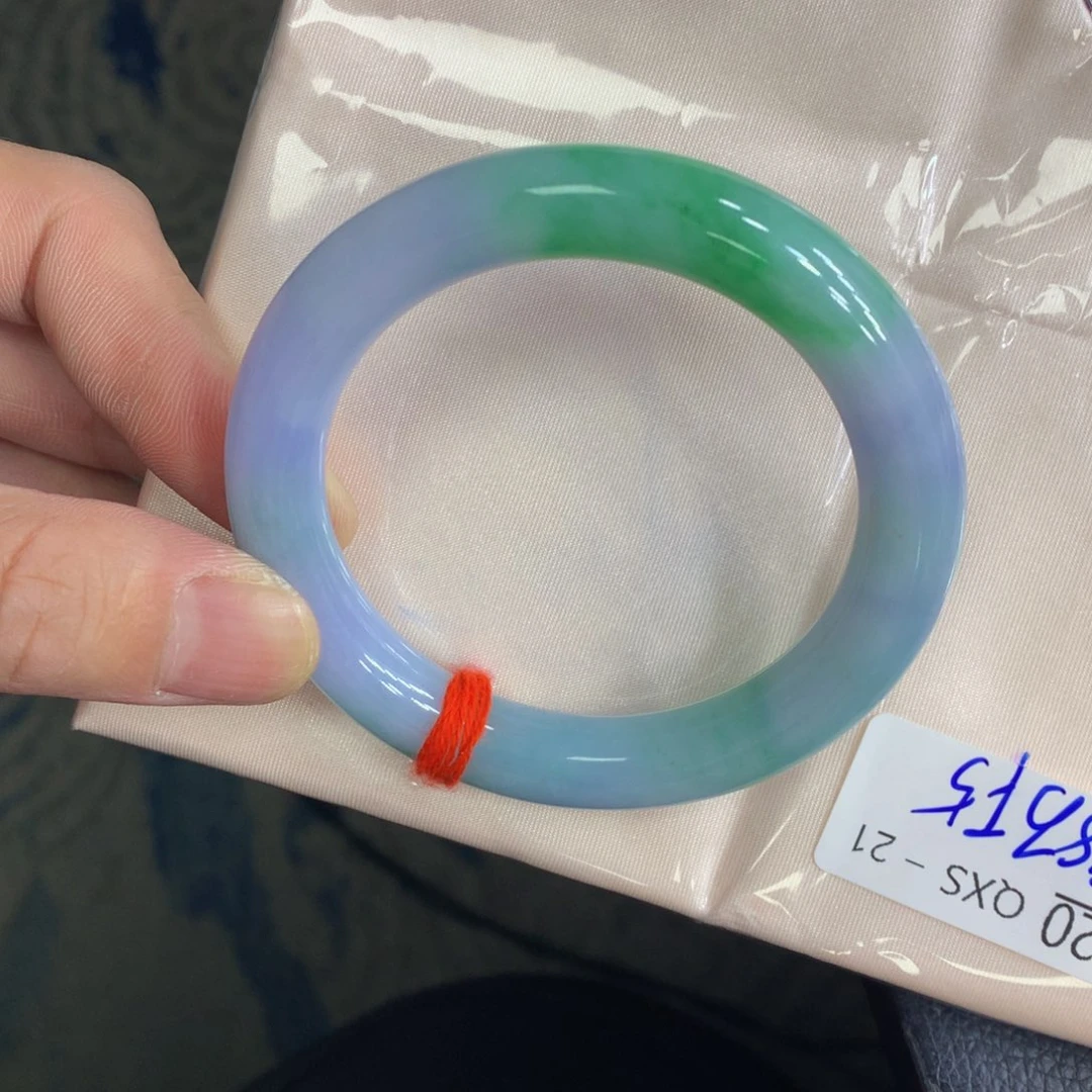 翡翠手镯（圆镯）未镶嵌翡翠