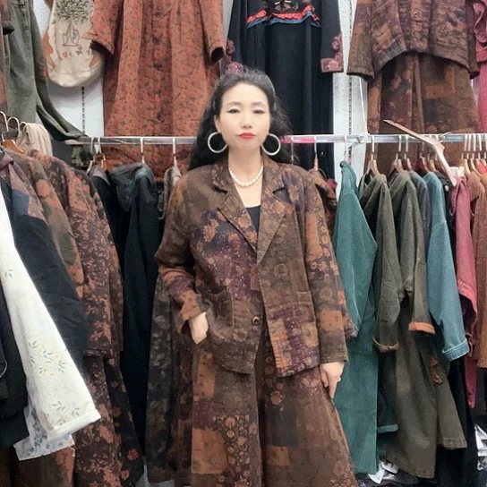 织绣招财猫麻西服套装