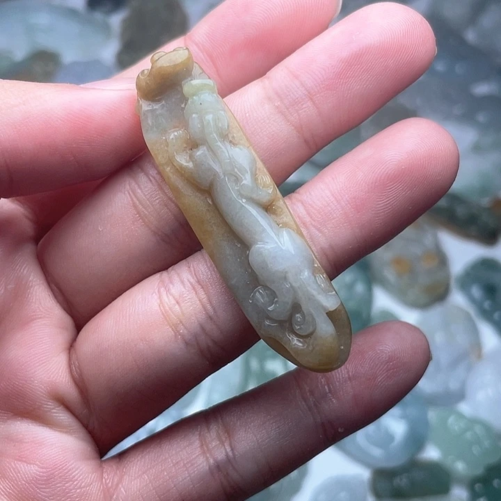 颈饰未镶嵌翡翠翡翠