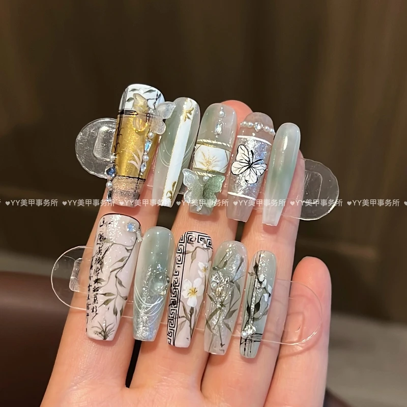 梨云80下单后联系客服改发货时间否则无法制作纯手工手绘穿戴甲