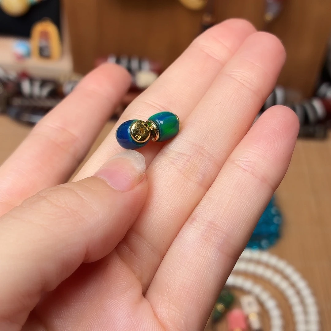 树脂制品蓝色配珠-7mm