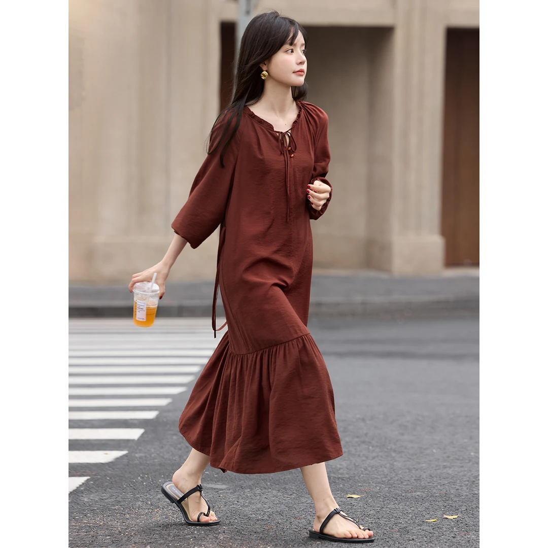 沫晗依美温柔法式木耳边长裙2025秋季新款气质系带宽松红色连衣裙
