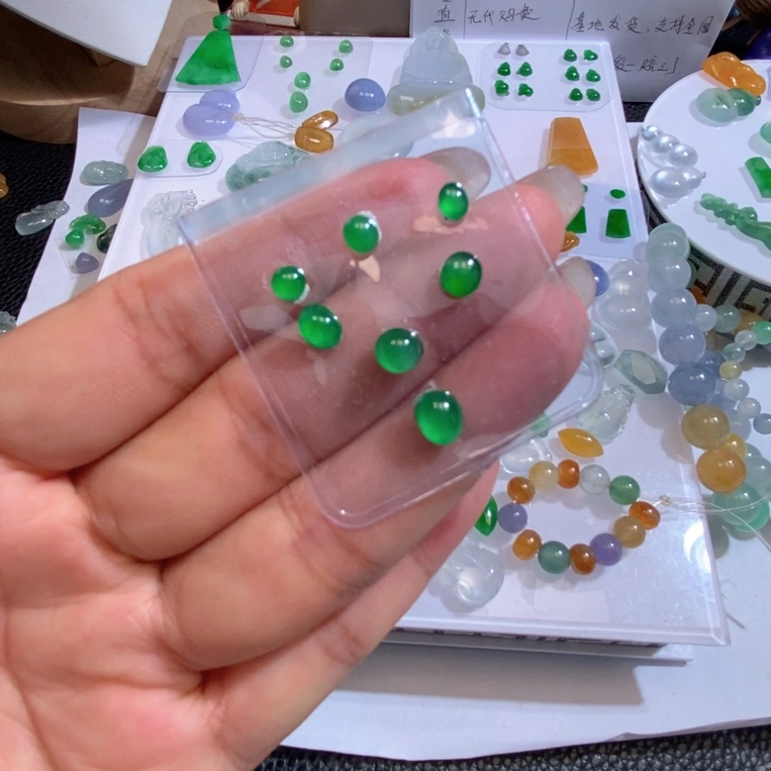 未镶嵌定制翡翠S***河翡翠