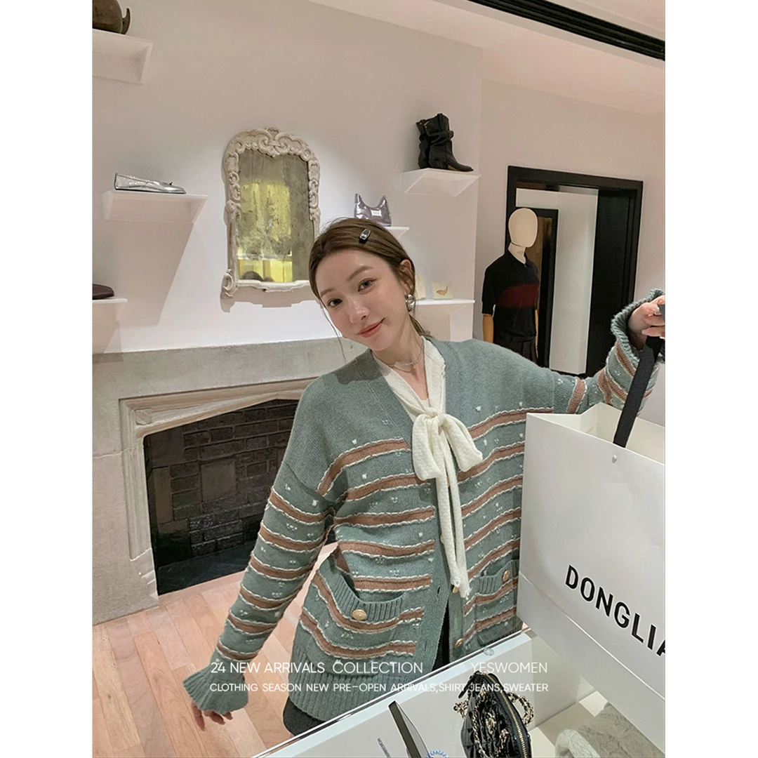 【嘉鹅】YESWOMEN香香毛织组·私服款小众时髦开衫 進口工艺A4039