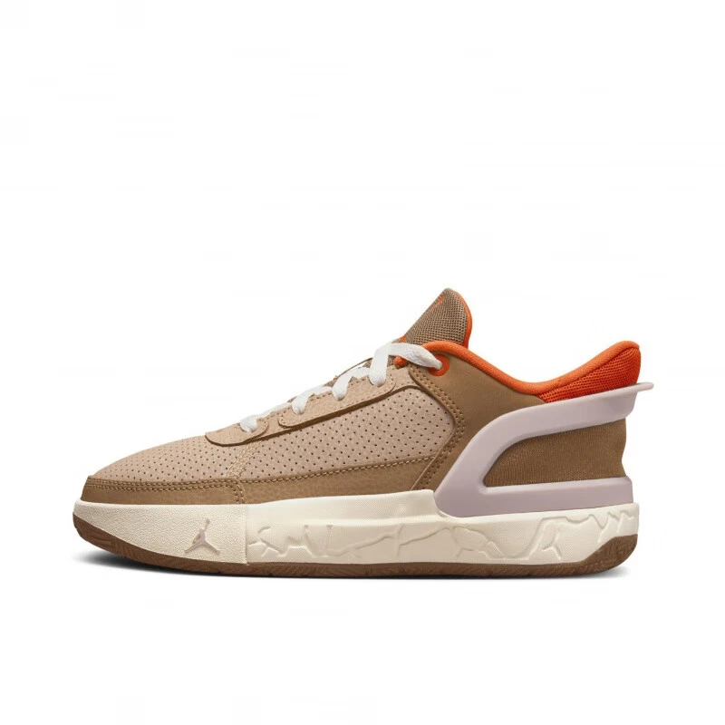 NIKE/耐克（羊微瑕特价不退换38）缓震休闲运动篮球鞋FQ1306-200