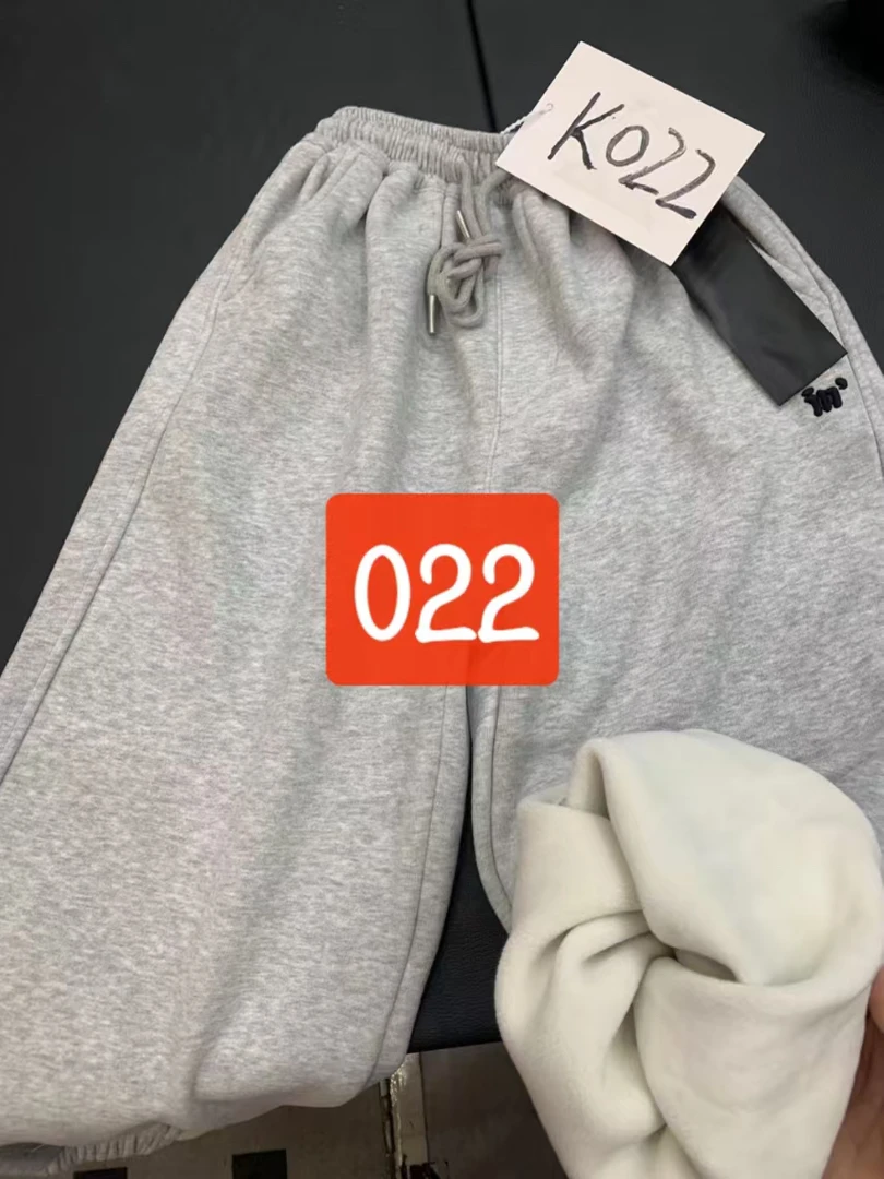 KM PERSONALITY 2024 新款冬季儿童加绒百搭休闲卫裤 022