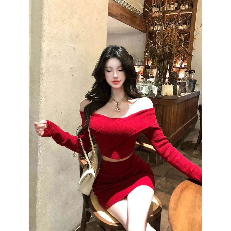 韩系气质女神红色系穿搭一整套女2026春季新款长袖上衣配半身裙女