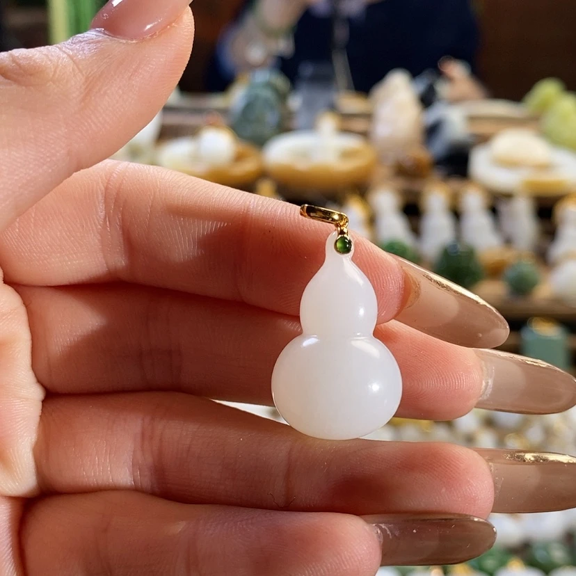 【闪购商品】和田玉吊坠18K金镶嵌