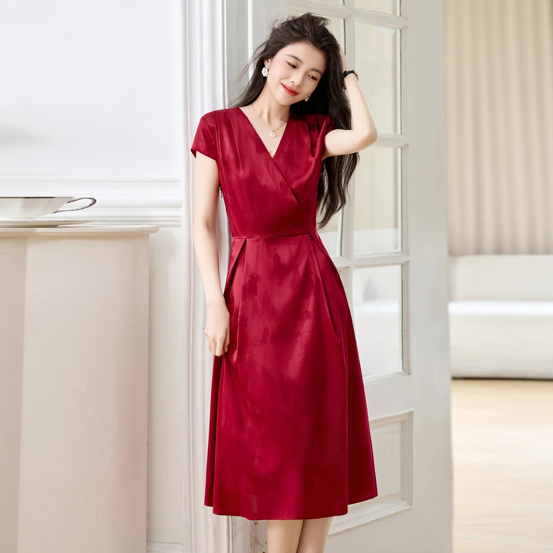 重磅高端时尚优雅气质V领真丝连衣裙女2025夏新款修身桑蚕丝裙子