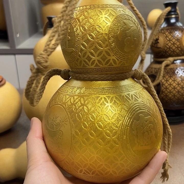 丫****嗯摸摸陌陌摸摸邮政我