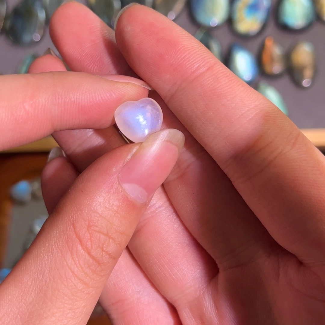 拉长石吊坠未镶嵌小****?