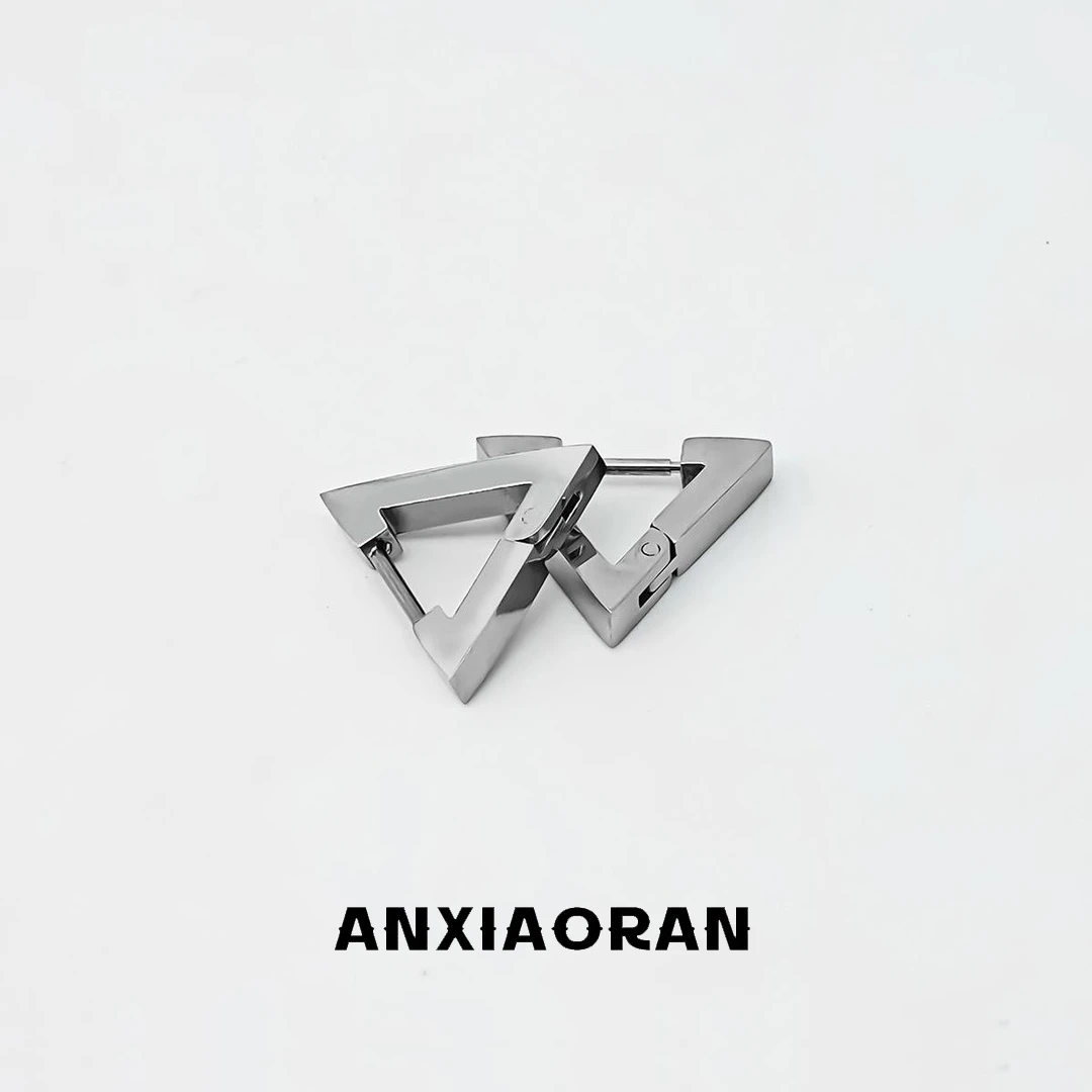 钛钢耳饰 三角形耳钉男女情侣高级感耳环时尚百搭直针耳扣小众