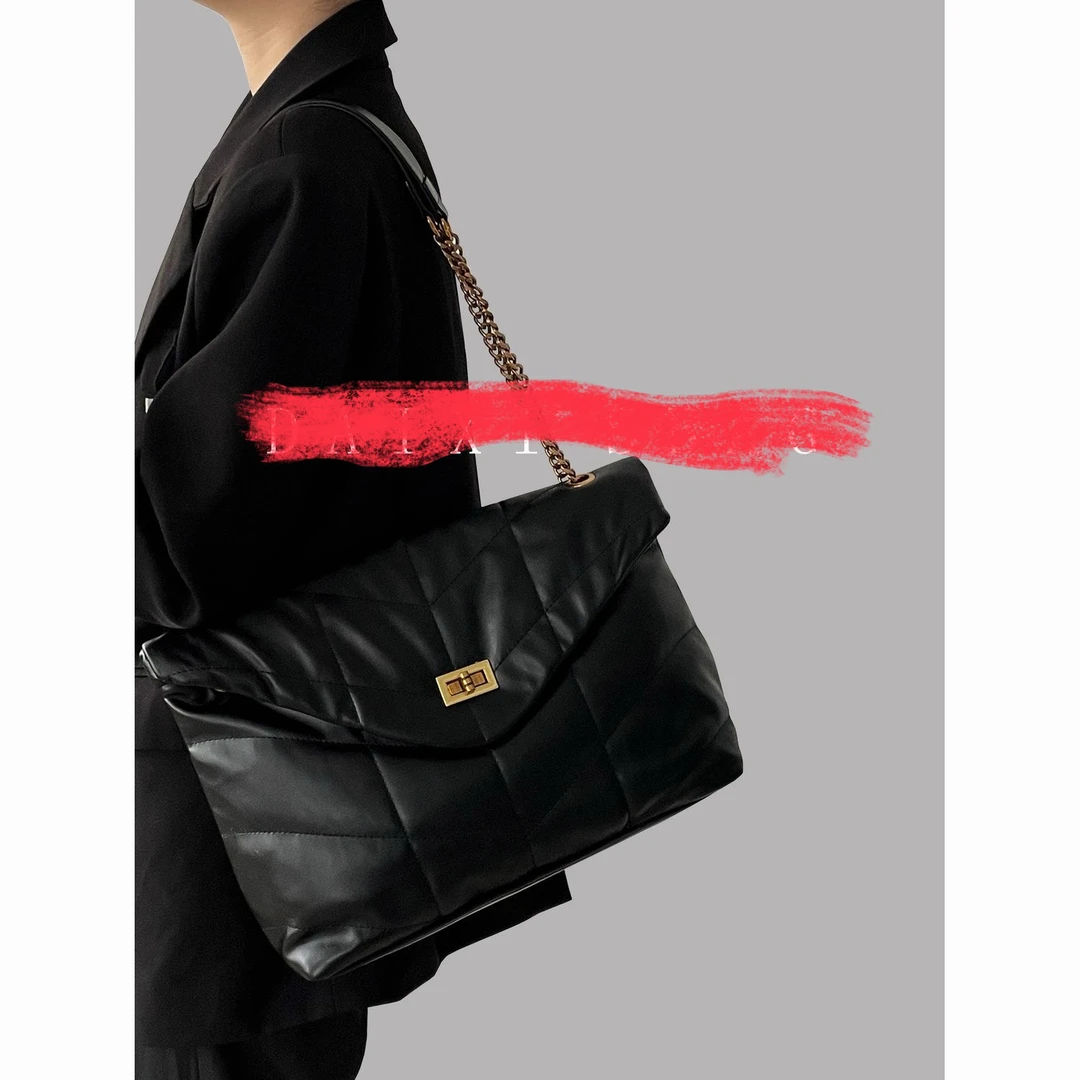 小方包刺绣多口袋款斜挎包网红ins女包单根时尚包包