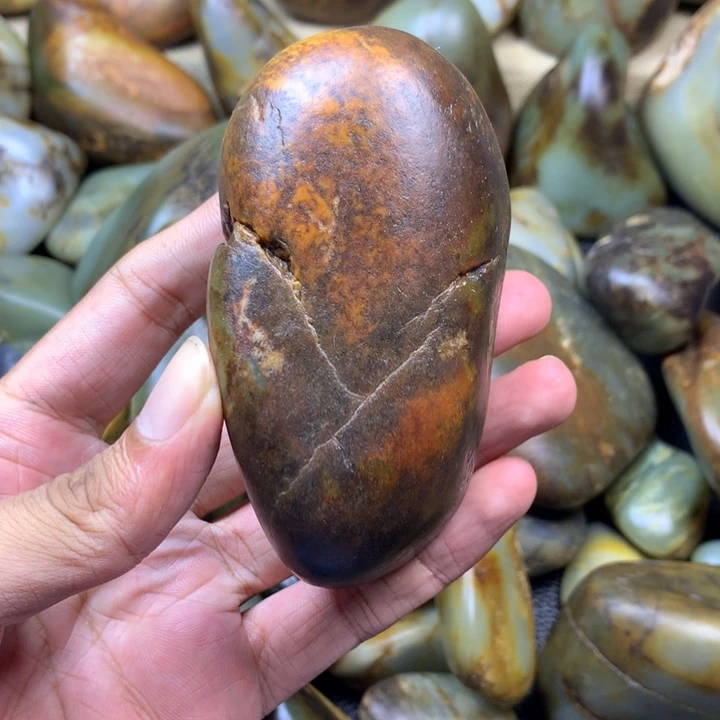 魅***陈和田玉未镶嵌颈饰