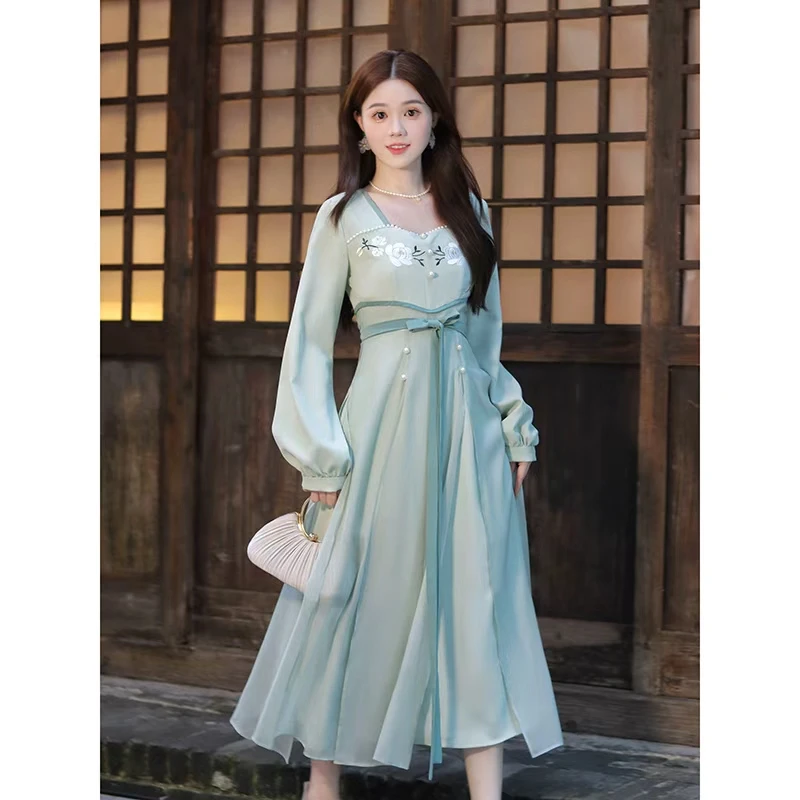 瑶西【枕清禾】绿色裙子刺绣珍珠点缀巨好看的早秋新中式汉服连衣裙