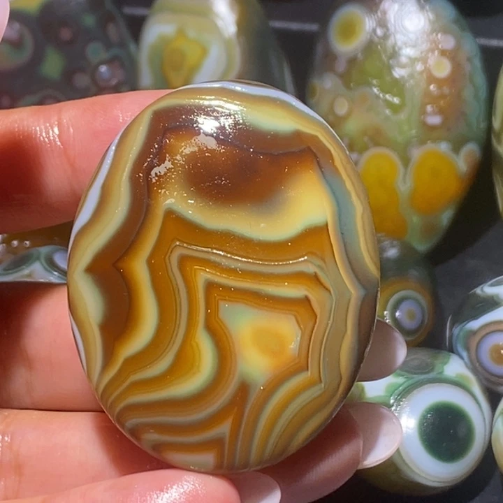 玛瑙/玉髓未镶嵌珠宝奇石4