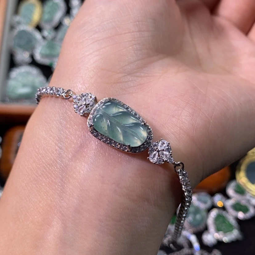 【闪购商品】翡翠颈饰未镶嵌天然