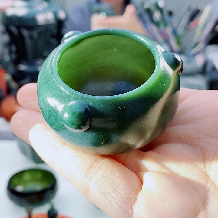 和田玉（青玉）未镶嵌把件微瑕