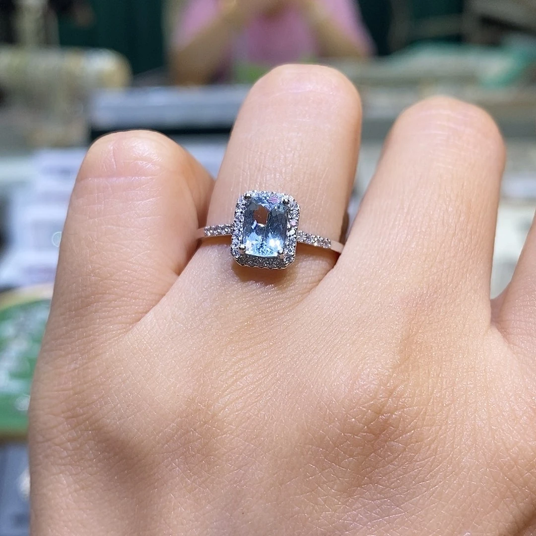 海蓝宝石戒指银S925镶嵌天然海蓝宝0.73克拉